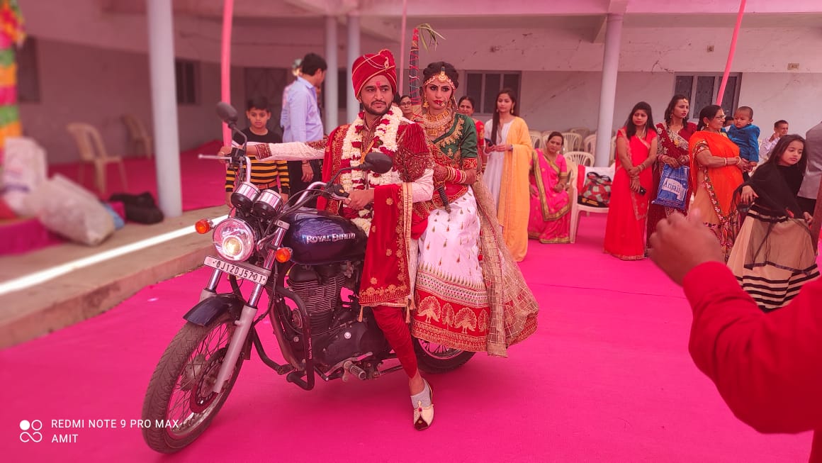 Atul & Pooja digital wedding photos